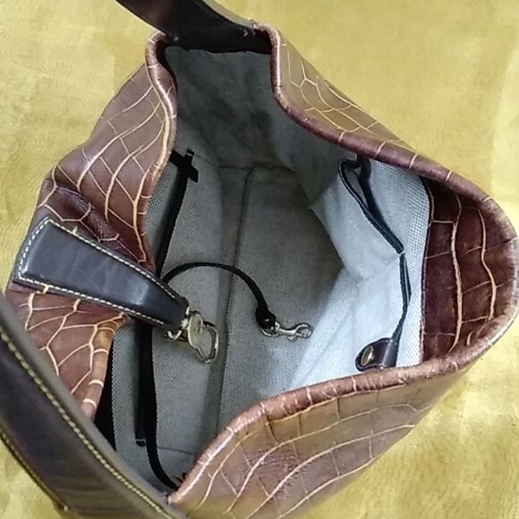 DOONEY AND ROURKE LEATHER LOGO LOCK WOMENS BAG - Picture 8 of 16